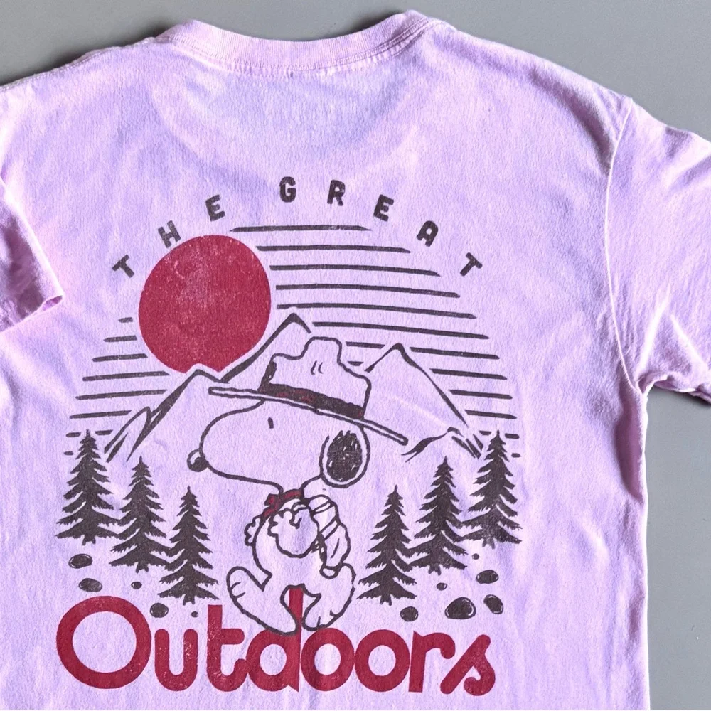 PEANUTS Hybrid Snoopy Graphic Print Backpacking The Great Outdoors Tee Shirt - Picture 7 of 7
